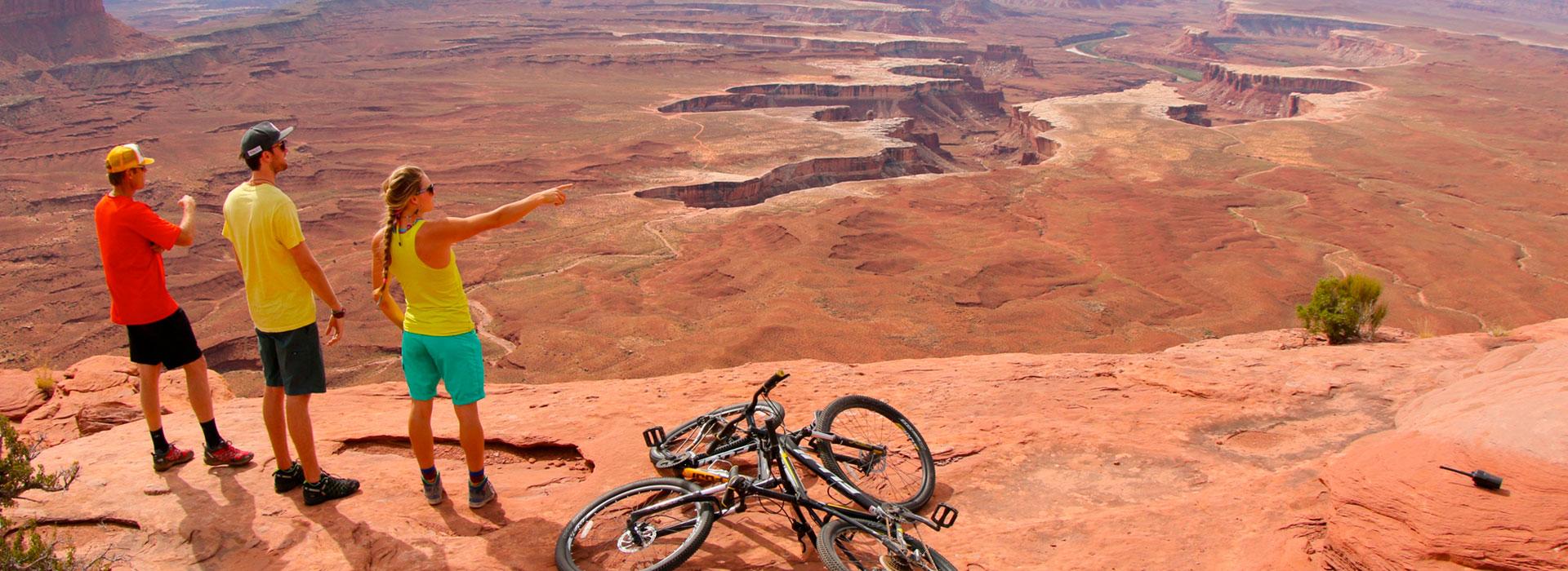 Stunning red rock landscapes and outdoor activities in Moab, Utah