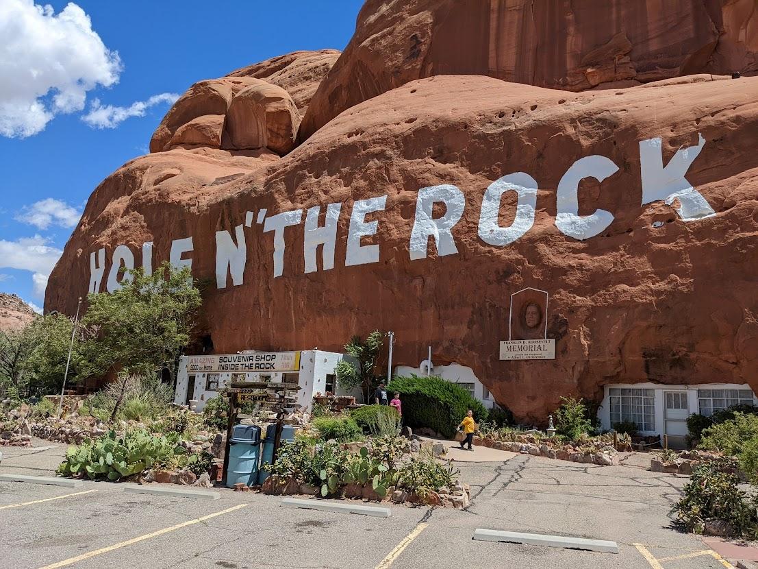 Hole 'N' the Rock