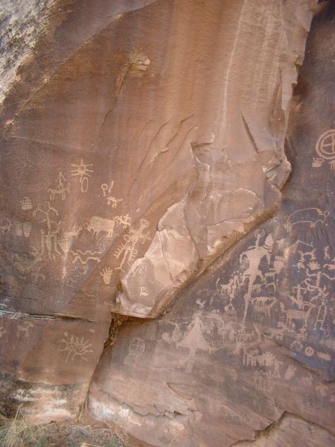 Newspaper Rock - Photo 2